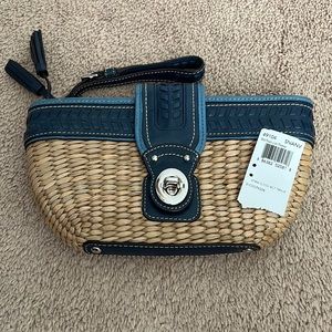 Brand New With Tag Coach F49104 Straw Clutch with Turn-lock